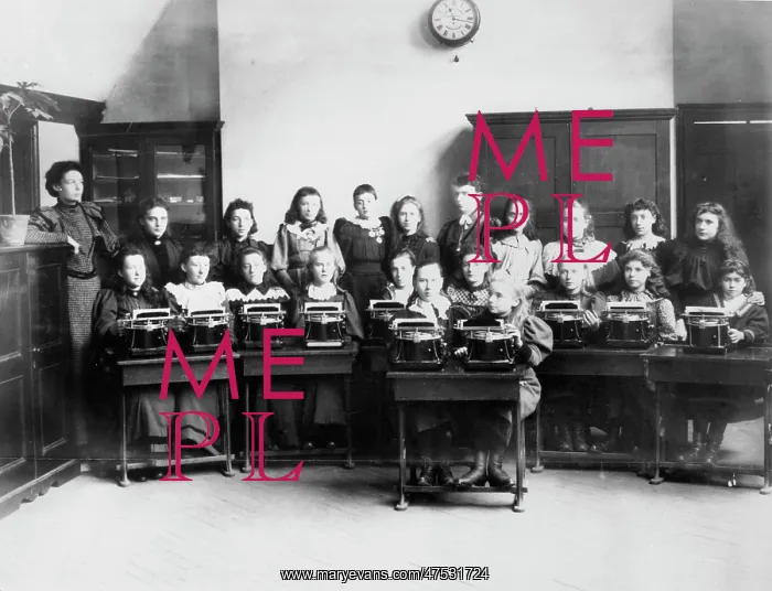: Typewriting class 1895 : Typewriting class 1895