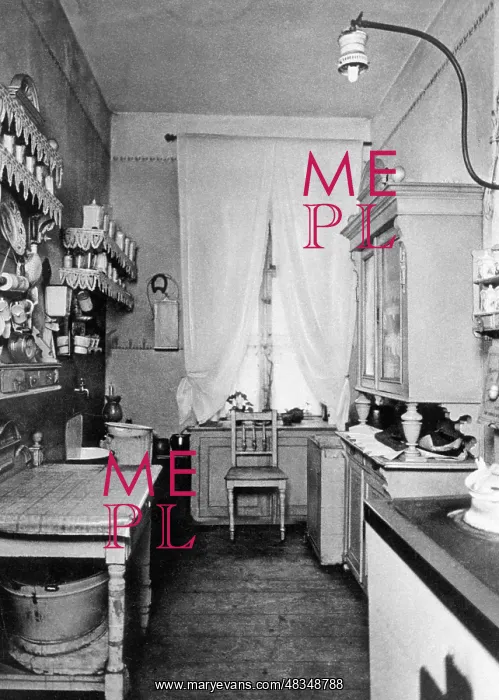 : Typical bourgeois kitchen, early 20th century : Typical bourgeois kitchen, early 20th century