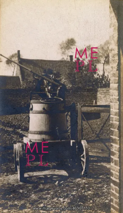 : Typical Victorian manual parish water supply on wheels : Typical Victorian manual parish water supply on wheels