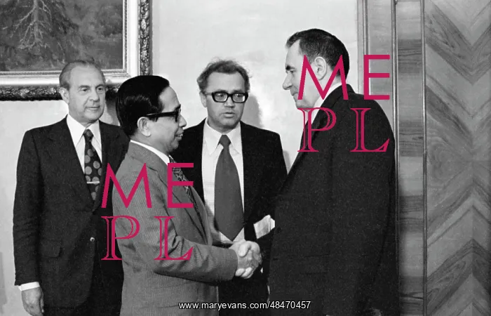  : U Myint Maung Visits USSR