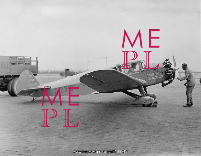 : Udet at take off, 1933 : Udet at take off, 1933