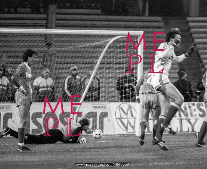 : UEFA Cup. MOSCOW, USSR. October 24, 1987 : UEFA Cup. MOSCOW, USSR. October 24, 1987