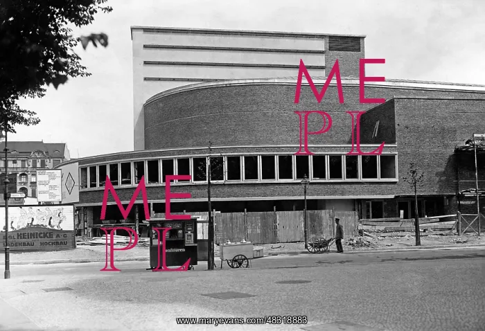 : The UFA Palace in Berlin under construction, 1928 : The UFA Palace in Berlin under construction, 1928