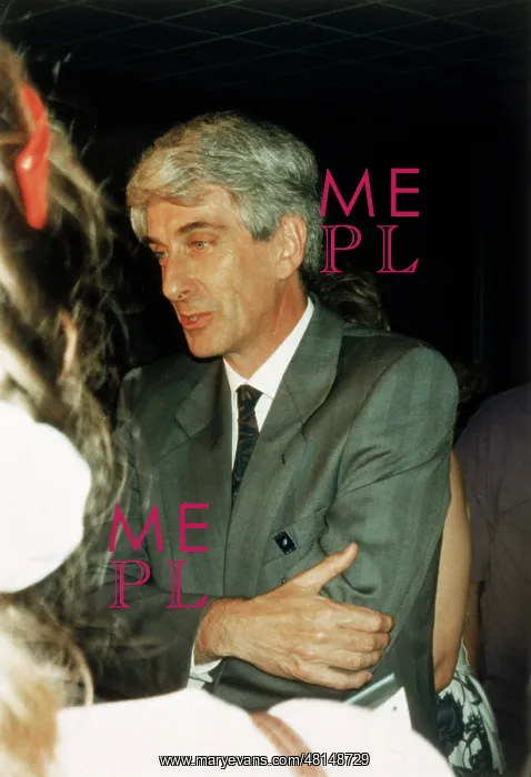  : UFO / JACQUES VALLEE / STACY