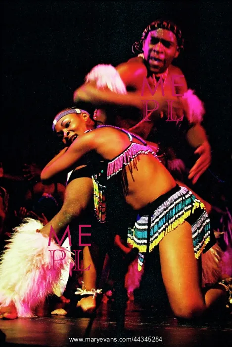 : Umoja Dancers : Umoja Dancers