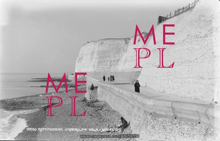 : Undercliff Walk in Rottingdean : Undercliff Walk in Rottingdean