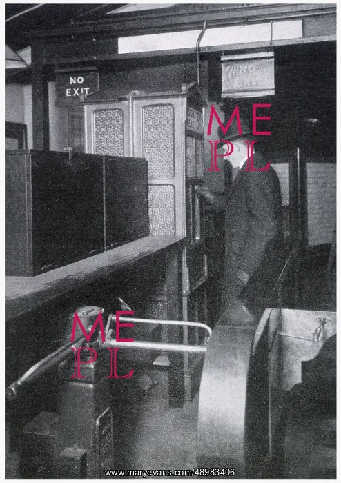 : Underground - Coping with Heavy Passenger Rushes 1924 : Underground - Coping with Heavy Passenger Rushes 1924