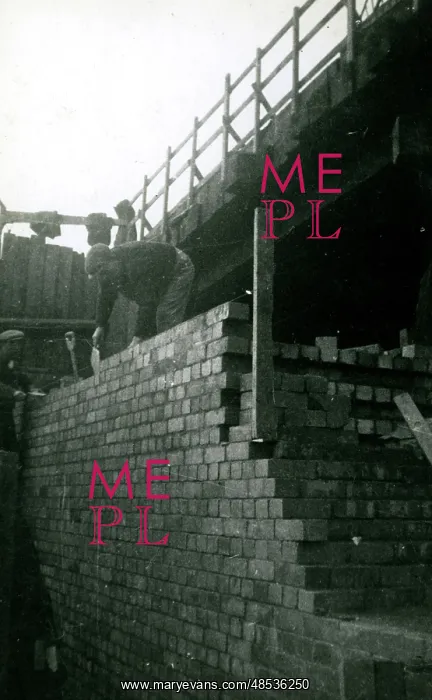 : Underground Railway Construction, Leytonstone, London : Underground Railway Construction, Leytonstone, London