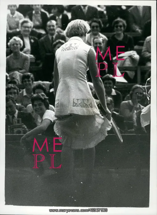 : Underskirt malfunction during tennis doubles, Wimbledon : Underskirt malfunction during tennis doubles, Wimbledon