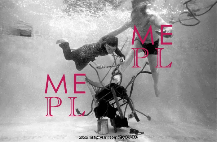 : Underwater escapologist : Underwater escapologist