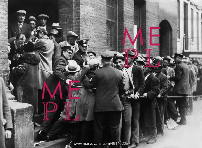 : Unemployed people in front of a support office : Unemployed people in front of a support office