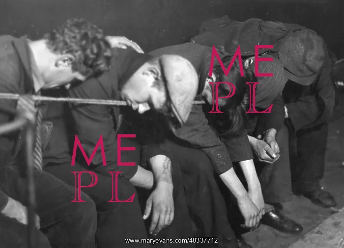 : Unemployed sleeping, 1932 : Unemployed sleeping, 1932