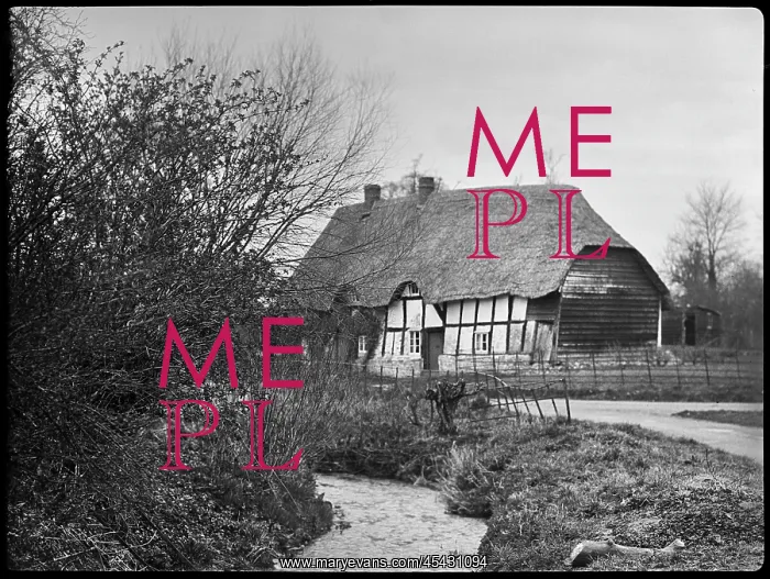 : Unidentified timber framed house in Childswickham : Unidentified timber framed house in Childswickham