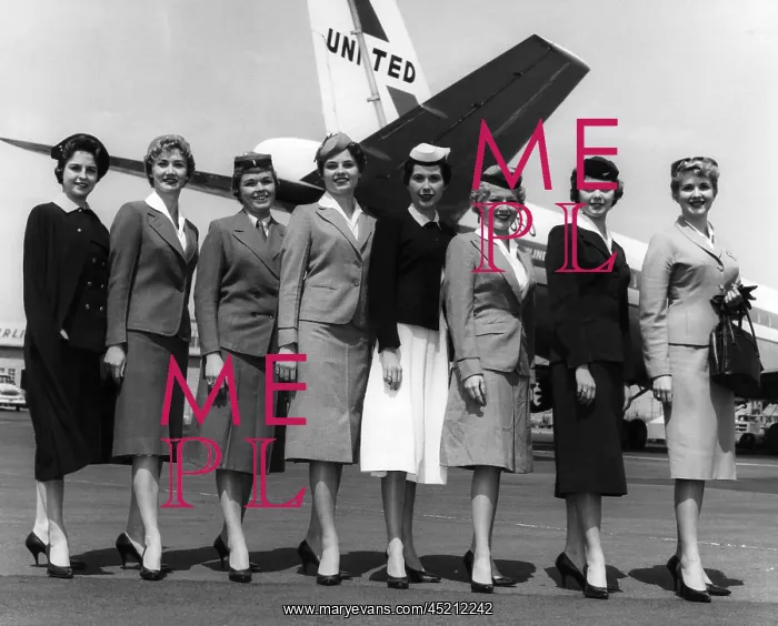 : United Airline's stewardesses model thirty ? : United Airline's stewardesses model thirty ?