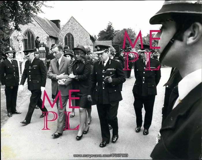 : United Kingdom - Ireland : United Kingdom - Ireland
