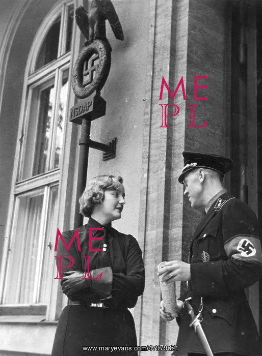: Unity Mitford in Munich : Unity Mitford in Munich