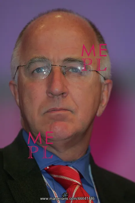 : Unknown Politician : Unknown Politician