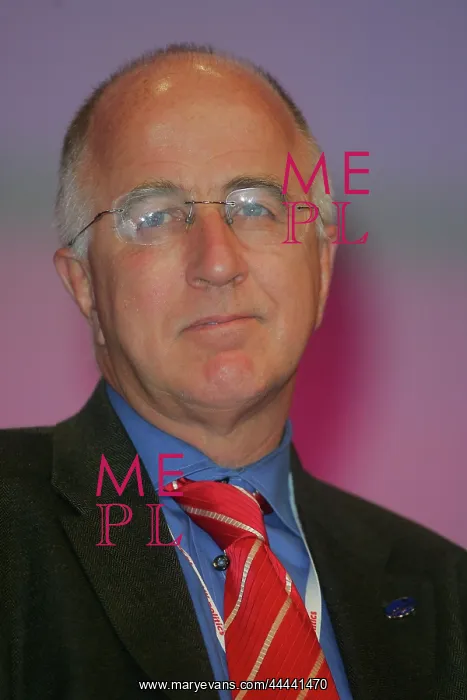 : Unknown Politician : Unknown Politician