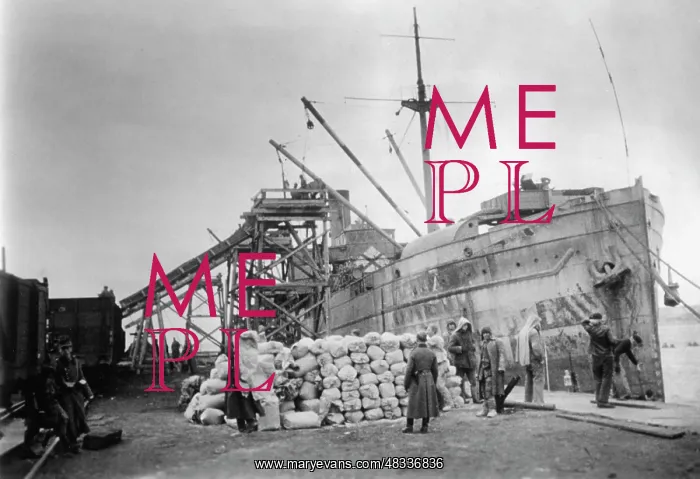 : Unloading a freighter in Sevastopol, 1943 : Unloading a freighter in Sevastopol, 1943