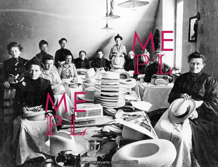 : Unskilled female workers in a hat factory, 1905 : Unskilled female workers in a hat factory, 1905