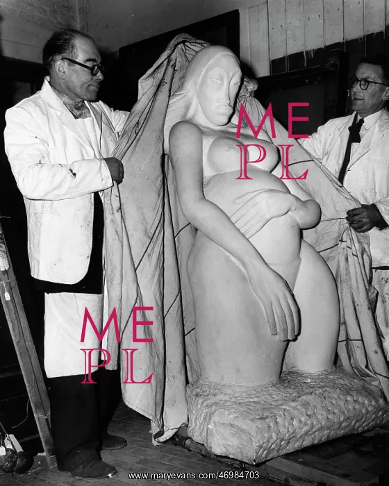 : Unveiling of Jaco Epstein's marble statue Genesis : Unveiling of Jaco Epstein's marble statue Genesis