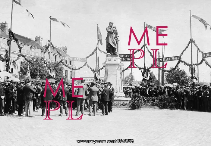 : Unveiling of the monument to Alexandre Dumas the Elder in Vi : Unveiling of the monument to Alexandre Dumas the Elder in Vi