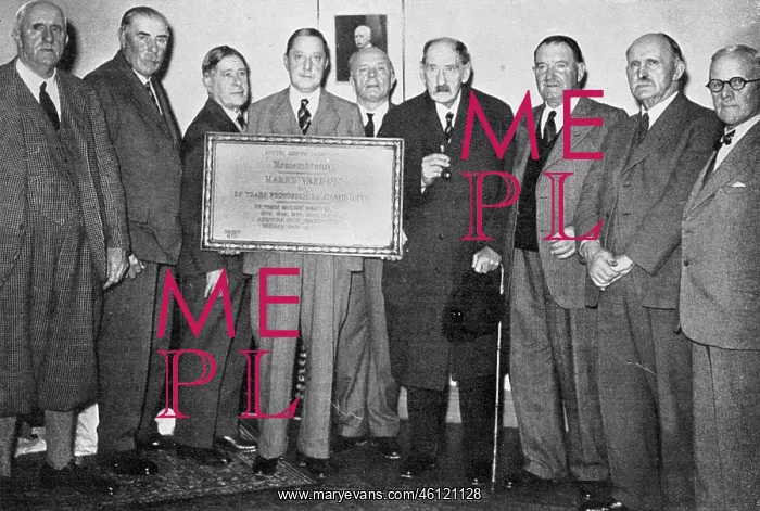 : Unveiling of a plaque to the late Harry Vardon : Unveiling of a plaque to the late Harry Vardon