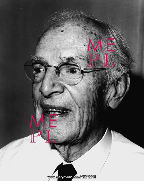 : Upton Sinclair : Upton Sinclair