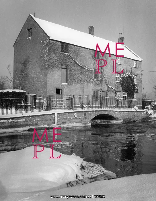 : UPTON MILL IN WINTER : UPTON MILL IN WINTER