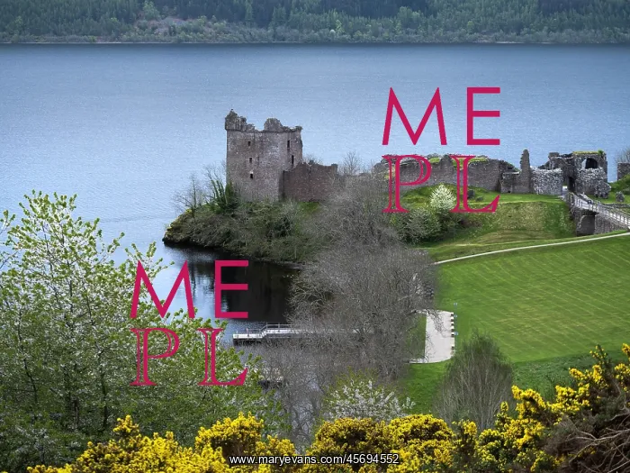 : Urquhart Castle, Loch Ness, Scotland : Urquhart Castle, Loch Ness, Scotland