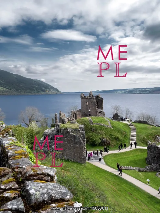 : Urquhart Castle, Loch Ness, Scotland : Urquhart Castle, Loch Ness, Scotland