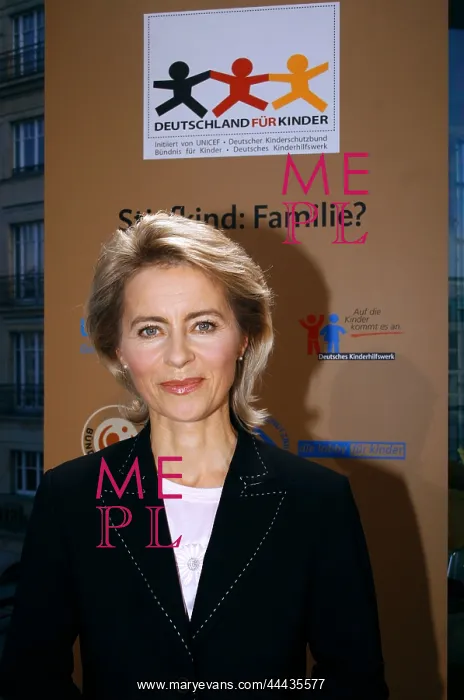 : Ursula Von Der Leyen : Ursula Von Der Leyen
