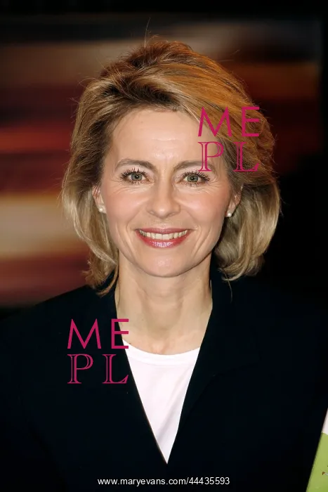 : Ursula Von Der Leyen : Ursula Von Der Leyen