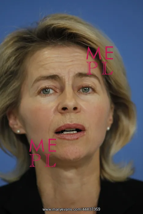 : Ursula Von Der Leyen : Ursula Von Der Leyen