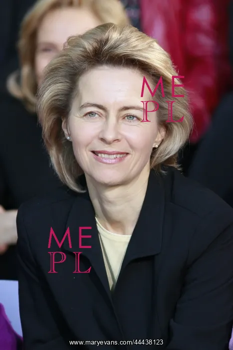 : Ursula Von Der Leyen : Ursula Von Der Leyen