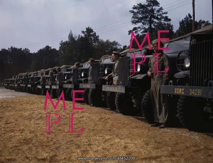 : U.S. Marine Corps trucks and men at New River : U.S. Marine Corps trucks and men at New River