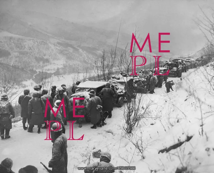 : U.S. Marines of the 5th and 7th Regiments withdrew : U.S. Marines of the 5th and 7th Regiments withdrew
