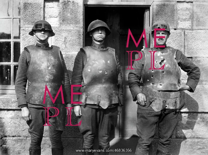 : U.S. soldiers - body armor - U.S. Army - World War I : U.S. soldiers - body armor - U.S. Army - World War I