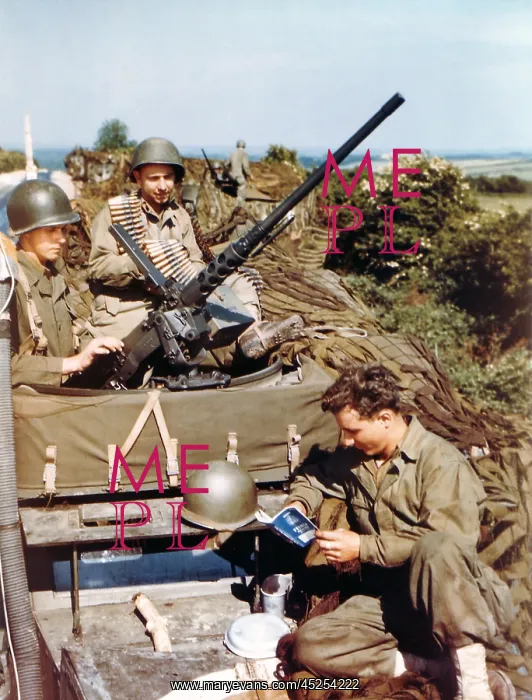 : Three U.S. soldiers in their half-track equipped : Three U.S. soldiers in their half-track equipped
