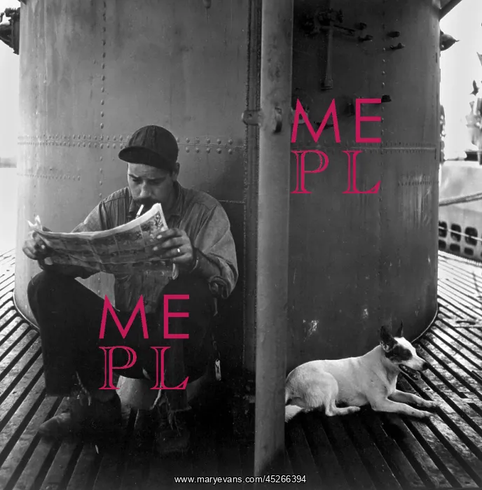 : U.S. submariner reading his favorite comic-strip : U.S. submariner reading his favorite comic-strip