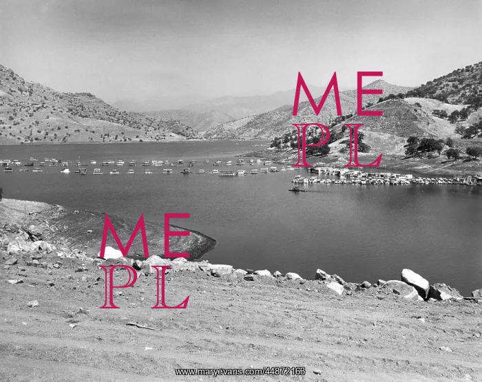 : USA / LAKE KAWEAH : USA / LAKE KAWEAH