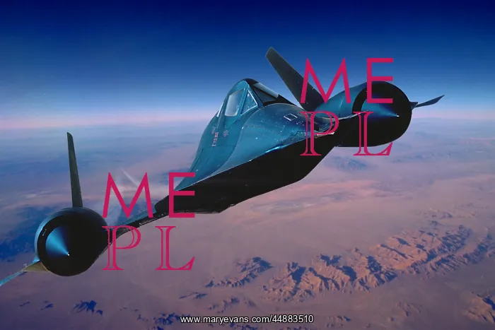  : Usaf Sr-71 Blackbird Flying Over