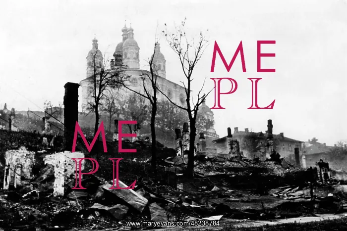 : The Uspensky Cathedral in Smolensk, 1941 : The Uspensky Cathedral in Smolensk, 1941