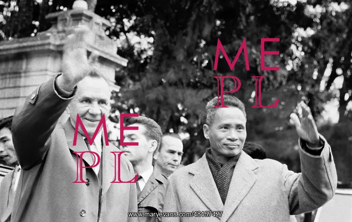 : USSR delegation visits Vietnam : USSR delegation visits Vietnam