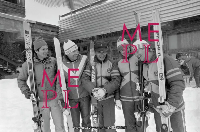 : The USSR skis national team : The USSR skis national team