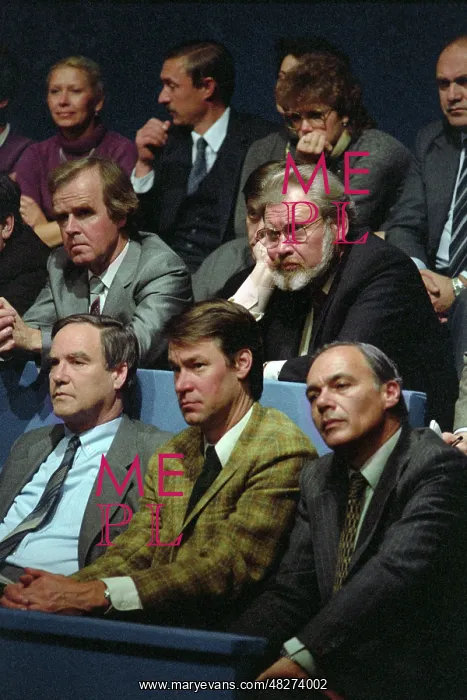: USSR-USA television space bridge, 1983 : USSR-USA television space bridge, 1983