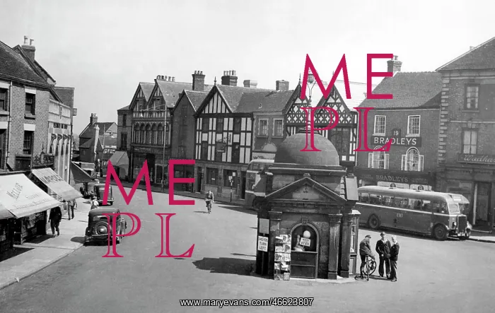  : Uttoxeter, Market Place c1955