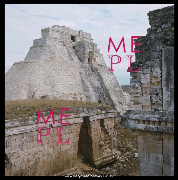 : UXMAL / TEMPLE MAGICIAN : UXMAL / TEMPLE MAGICIAN