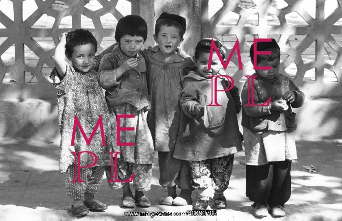 : Uzbek children, Samarkand, Central Asia : Uzbek children, Samarkand, Central Asia
