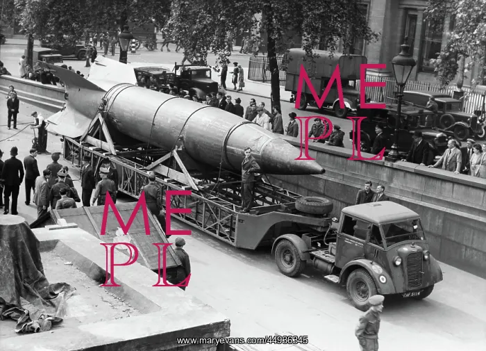 : V-2 Rocket A-4 : V-2 Rocket A-4